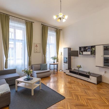 Raday Corner Apartment Budapest Luaran gambar